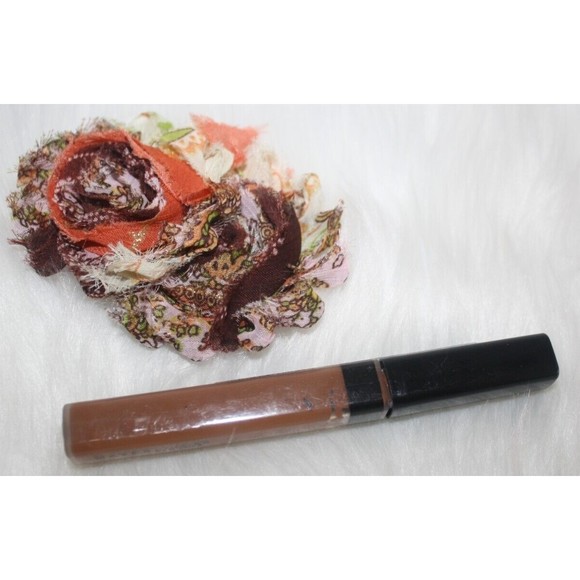 Maybelline New York Fit Me Liquid Concealer Makeup, Pack of 1, 60 COCOA - Picture 2 of 3